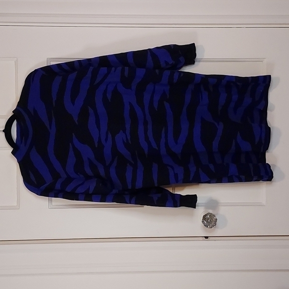 Eloquii Tiger Intarsia Sweater Dress - Picture 3 of 12